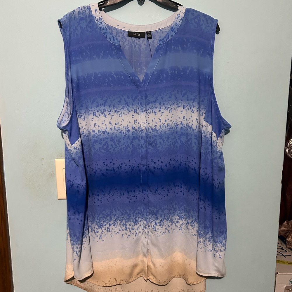NWOT Apt. 9 Blue and Tan Sleeveless Relaxed Tank Top